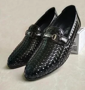 Unique Design Premium Quality Tarsal shoes Men's Fashion(RS009)