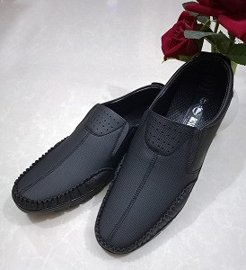 Unique Design Premium Quality Artificial Leather Men's Fashion shoes Casual Solid Moccasin For Men Black & Chocolate (RS004)